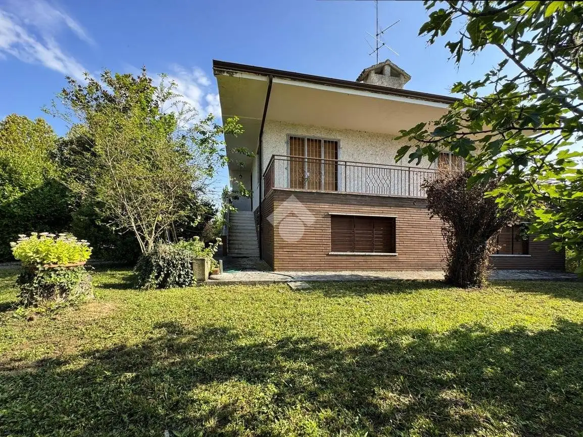 Villa in vendita a Arena Po