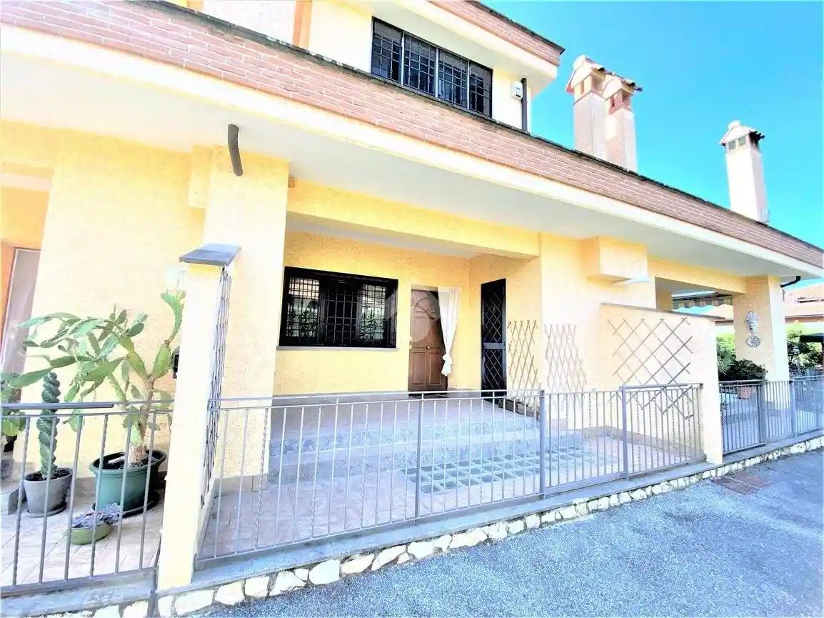 Villa in vendita a Guidonia Montecelio