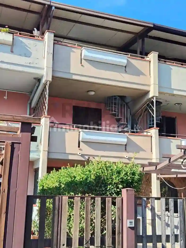 Villetta a schiera - foto 2