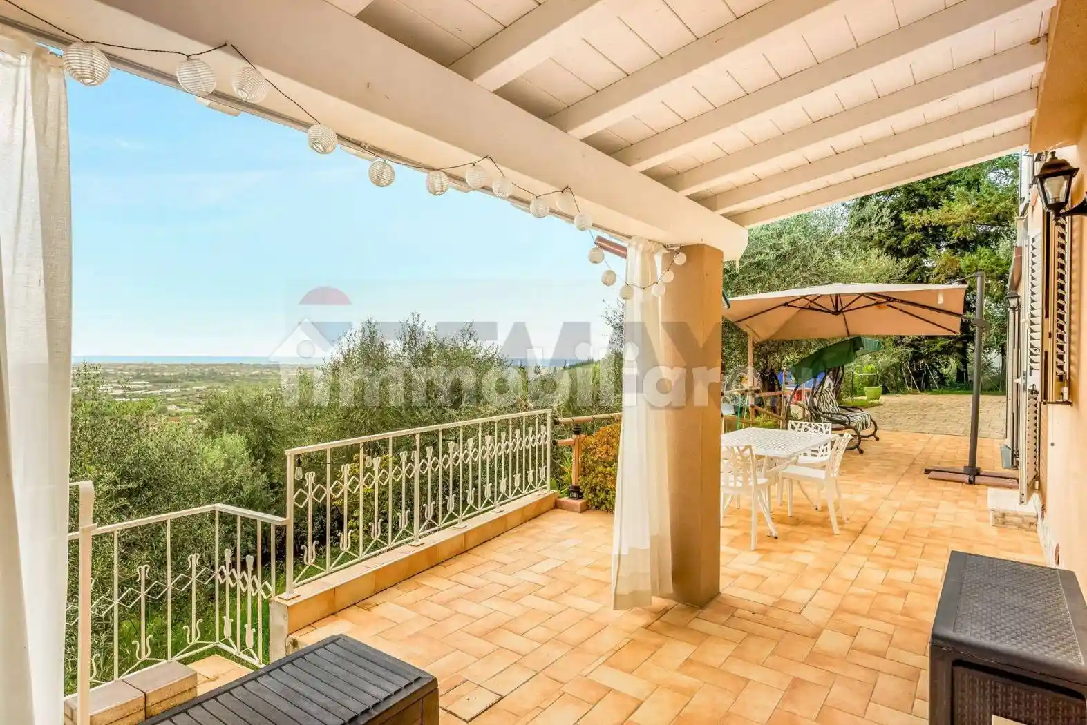 Casa indipendente in vendita a Camaiore