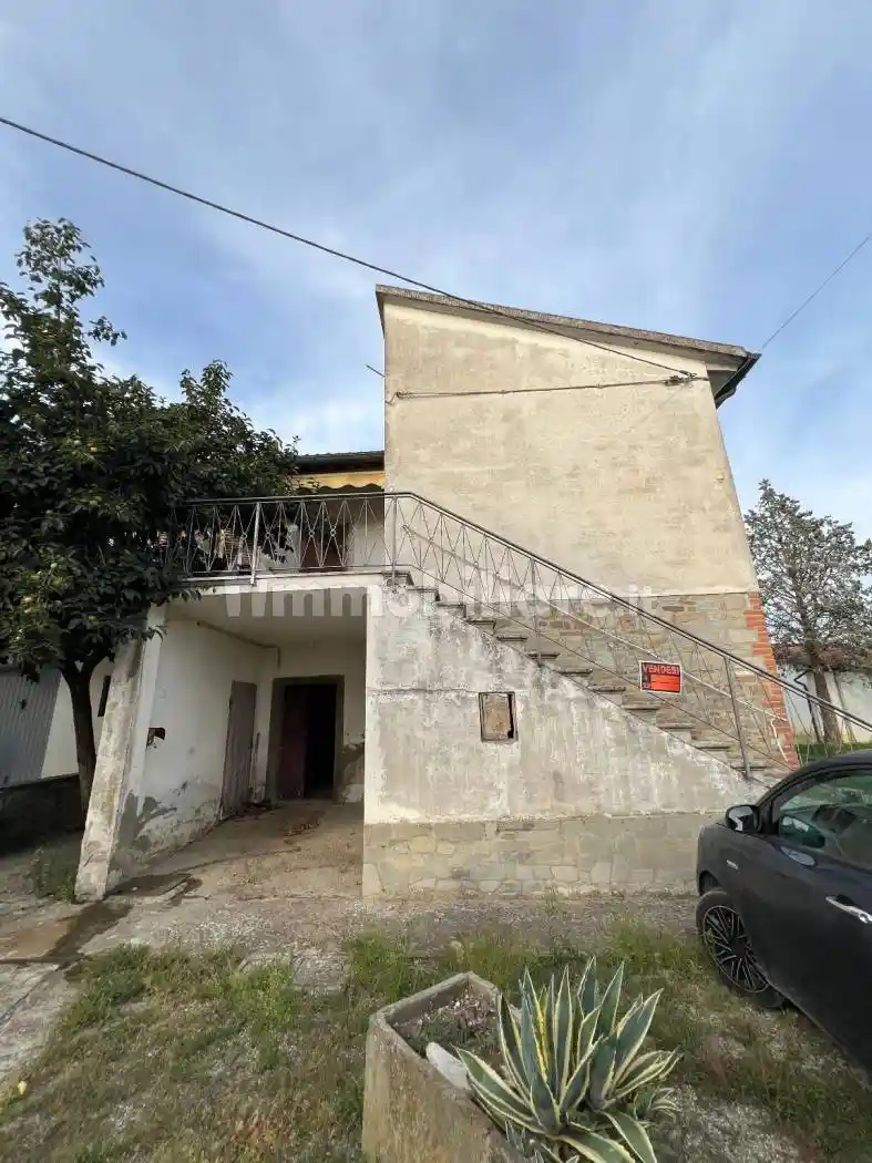 Casa indipendente in vendita a Castiglion Fiorentino
