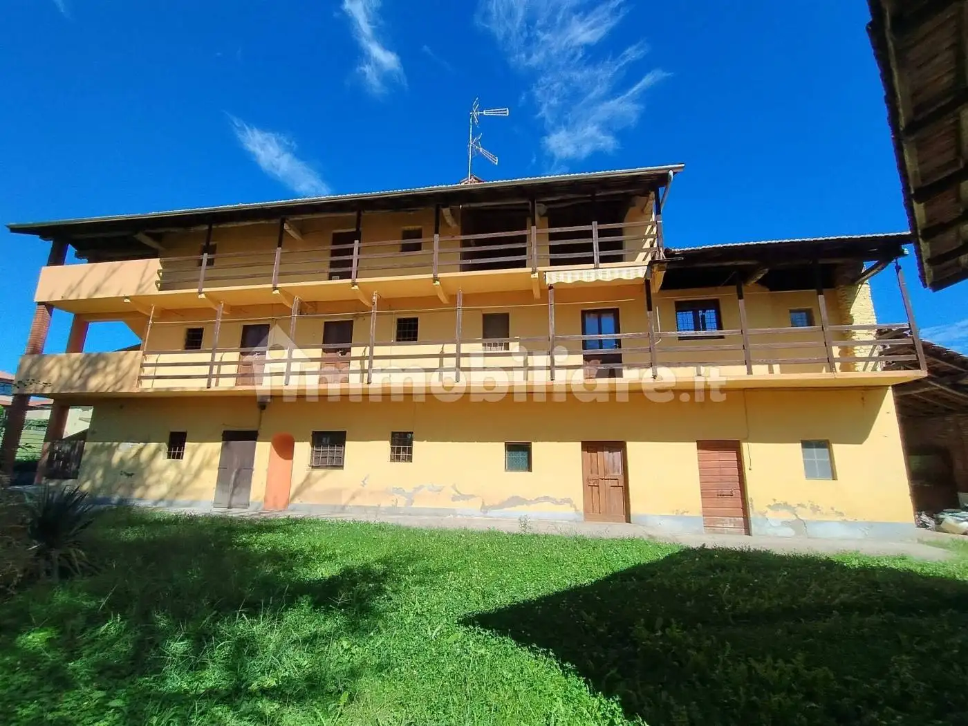 Rustico - Casale in vendita a Divignano