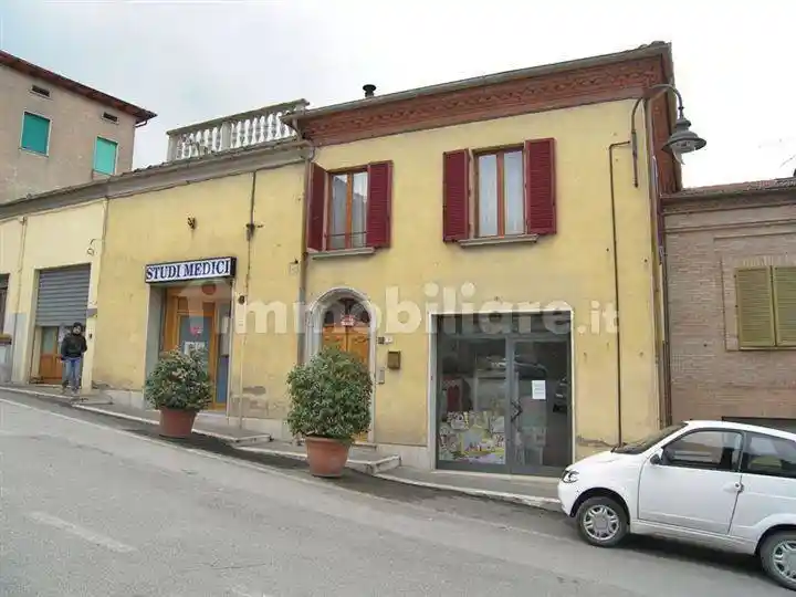 Appartamento in vendita a Sinalunga