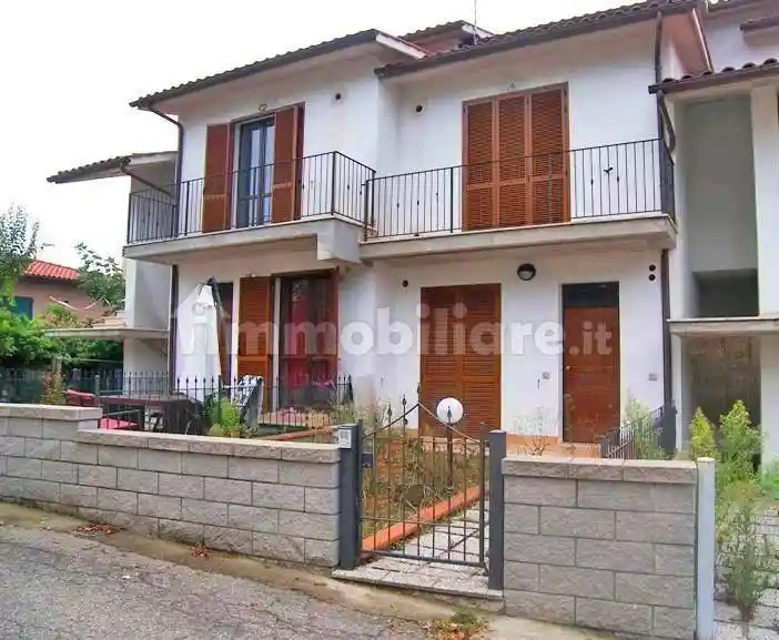 Appartamento in vendita a Sinalunga