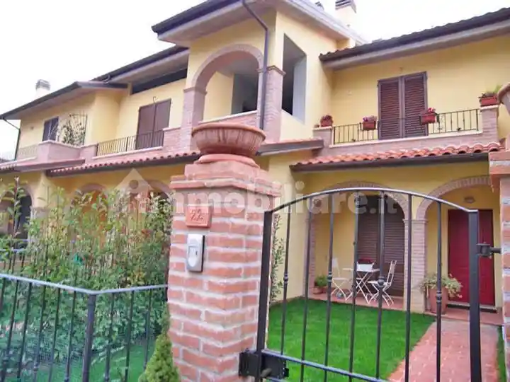 Appartamento in vendita a Sinalunga