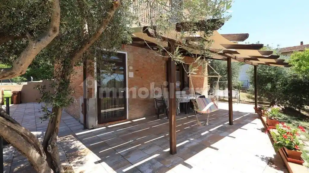 Casa indipendente in vendita a Chiusi