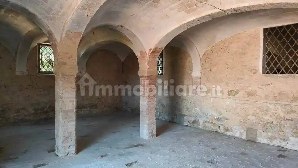 Rustico, da ristrutturare, 900 m², Centro, Castiglione del Lago - foto 3