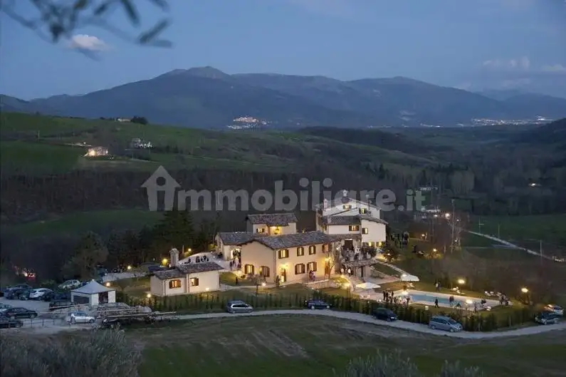 Rustico - Casale in vendita a Costacciaro