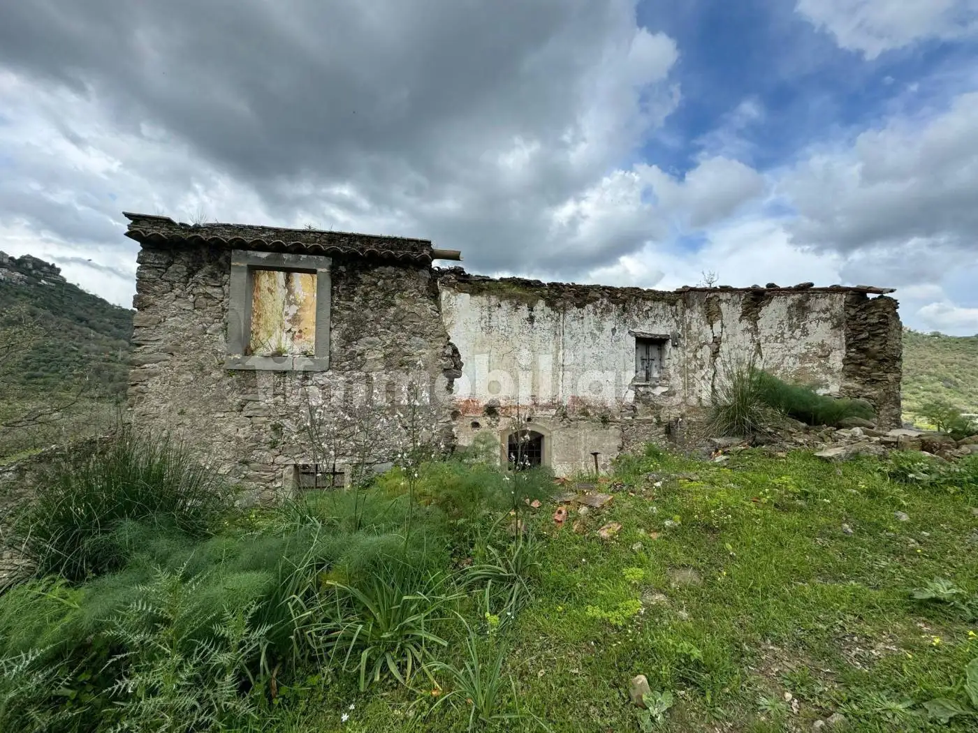 Rustico - Casale in vendita a Castiglione di Sicilia