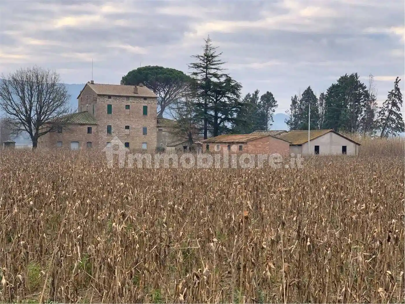 Rustico - Casale in vendita a Deruta