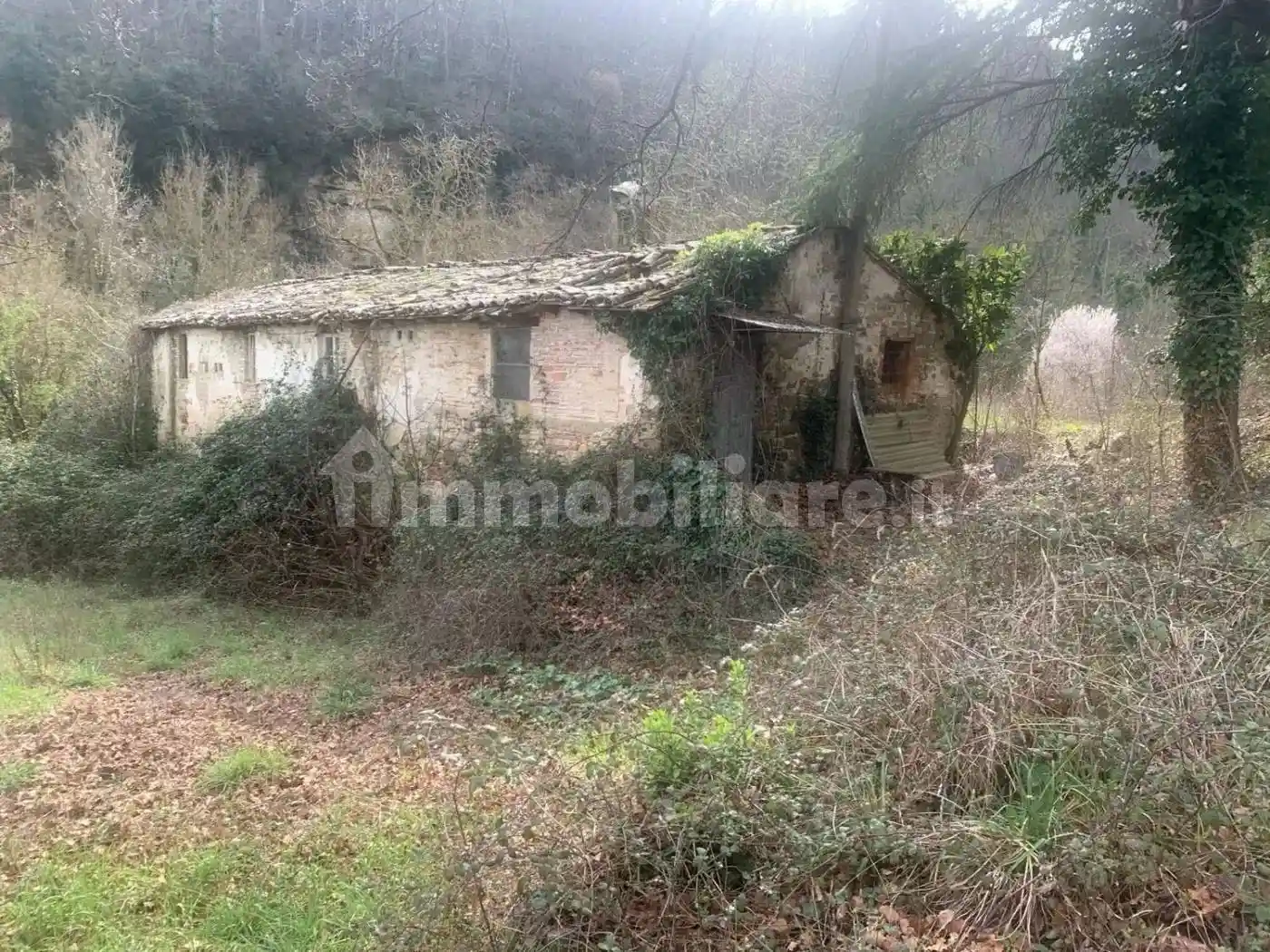 Rustico - Casale in vendita a Perugia