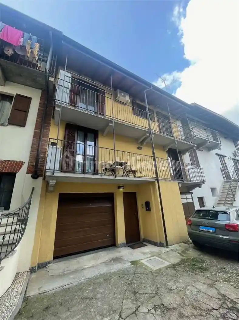 Casa indipendente in vendita a Cameri