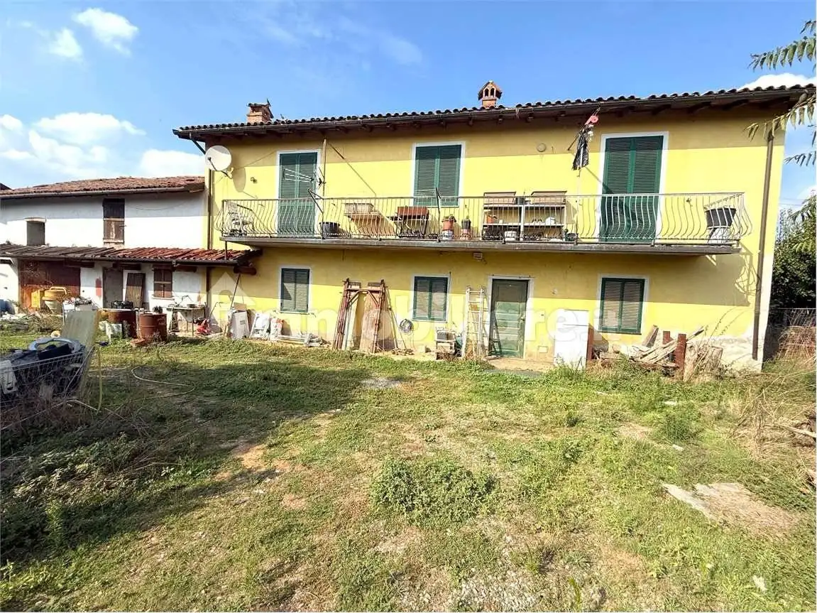Casa indipendente in vendita a Tortona