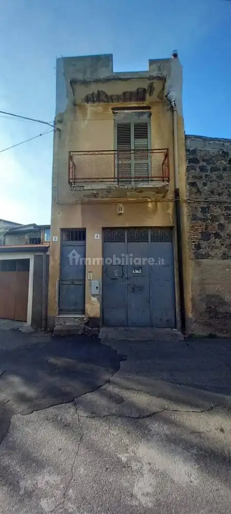 Casa indipendente in vendita a Aci Bonaccorsi