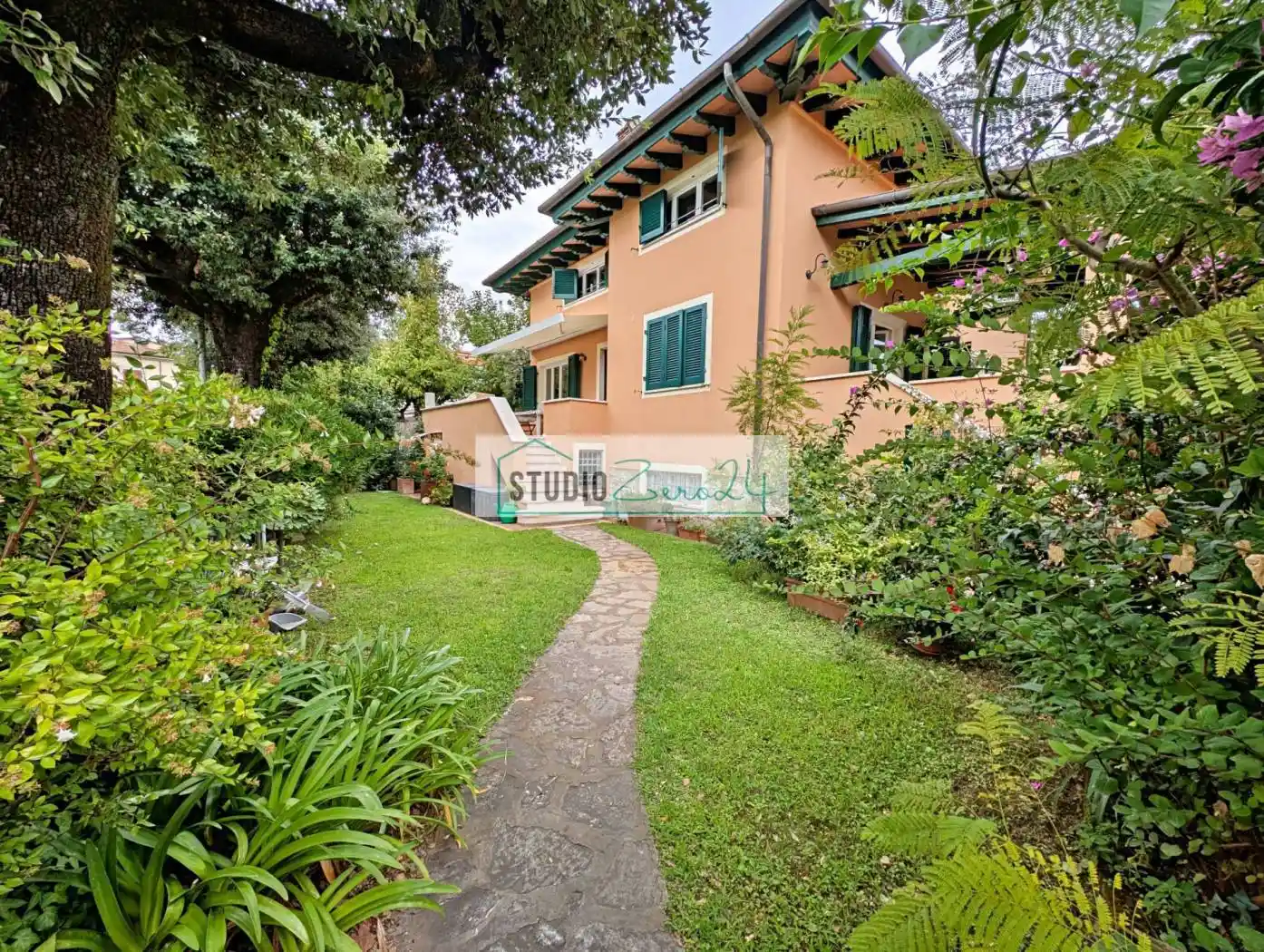 Villa in vendita a Pietrasanta