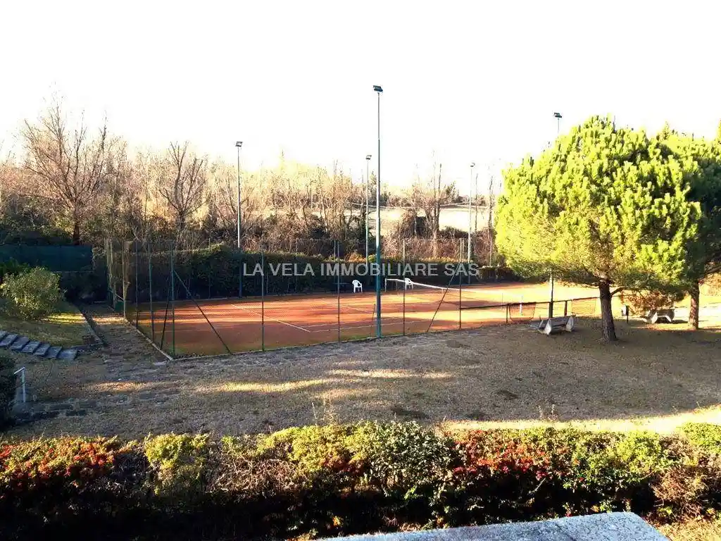 Trilocale buono stato, secondo piano, Centro Storico, Desenzano del Garda - foto 3