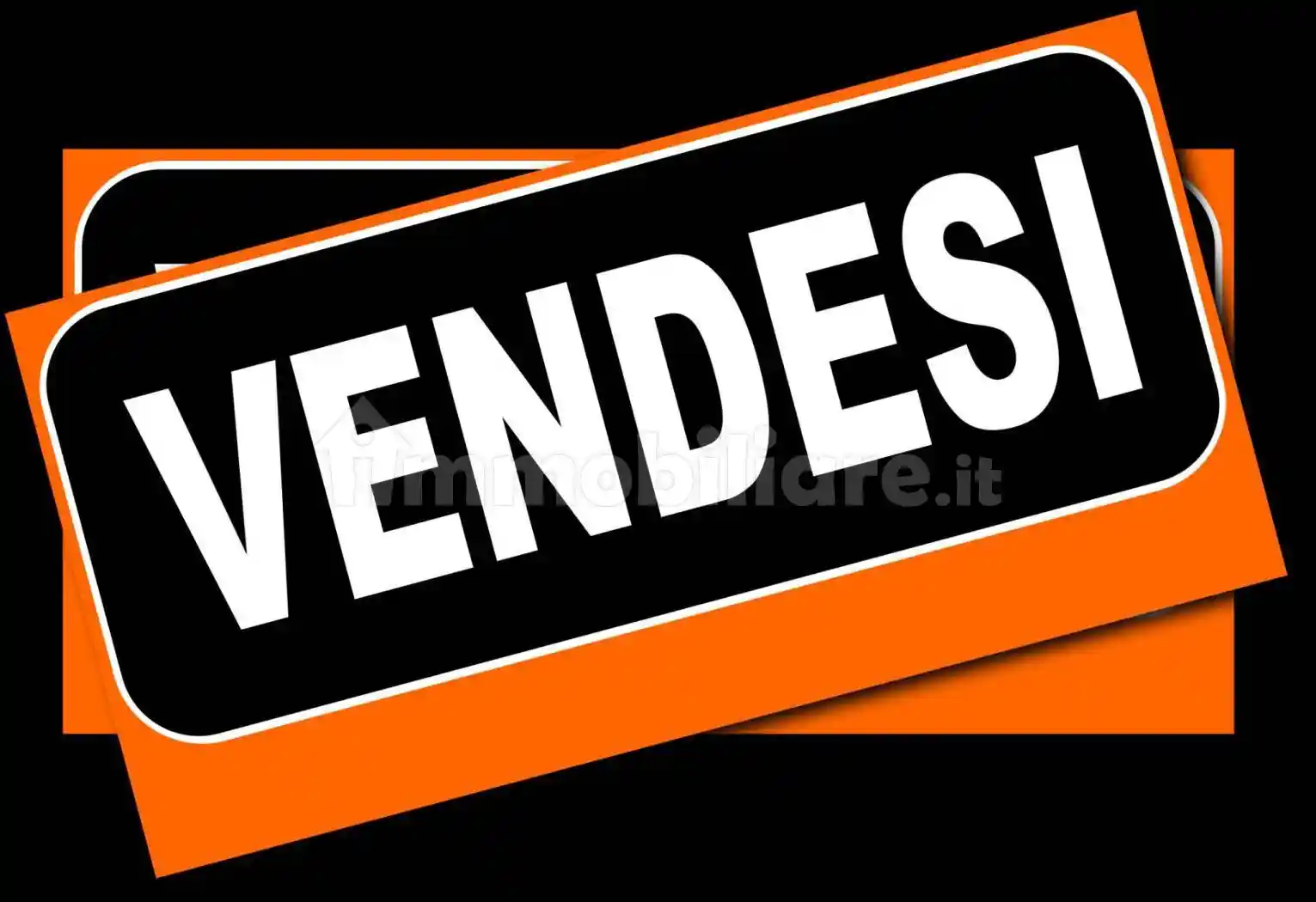 Palazzo - Edificio in vendita a Vigevano