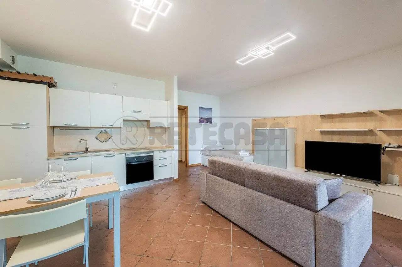 Appartamento in affitto a Padenghe sul Garda