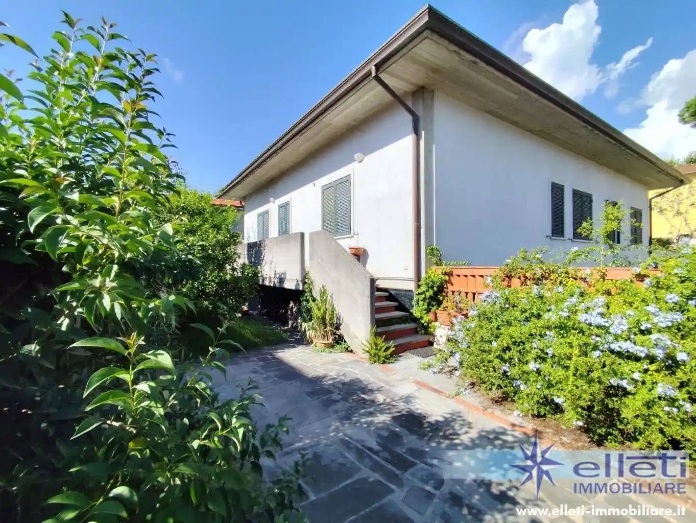 Villetta a schiera in vendita a Massa