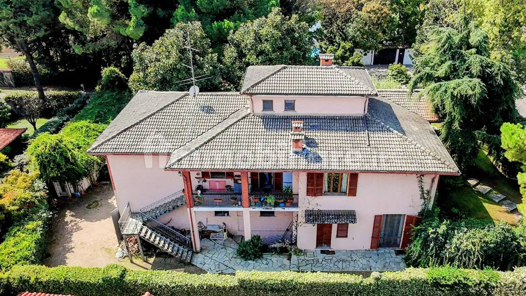 Villa in vendita a Torre d'Isola