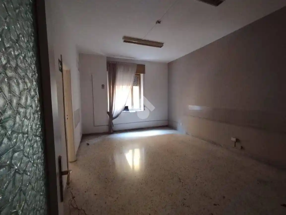 Trilocale via Piave 59, A. Annarumma, A. Gasperi, F. Tedesco, Avellino - foto 4