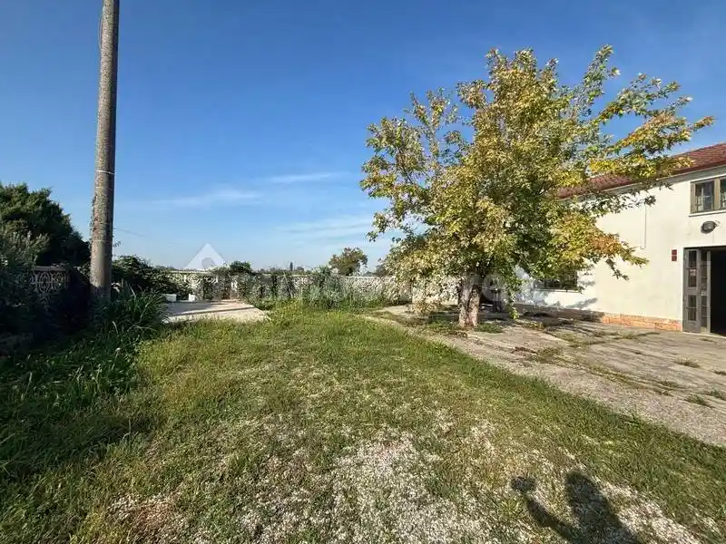 Villa unifamiliare via Lungo Bussè, Angiari - foto 2