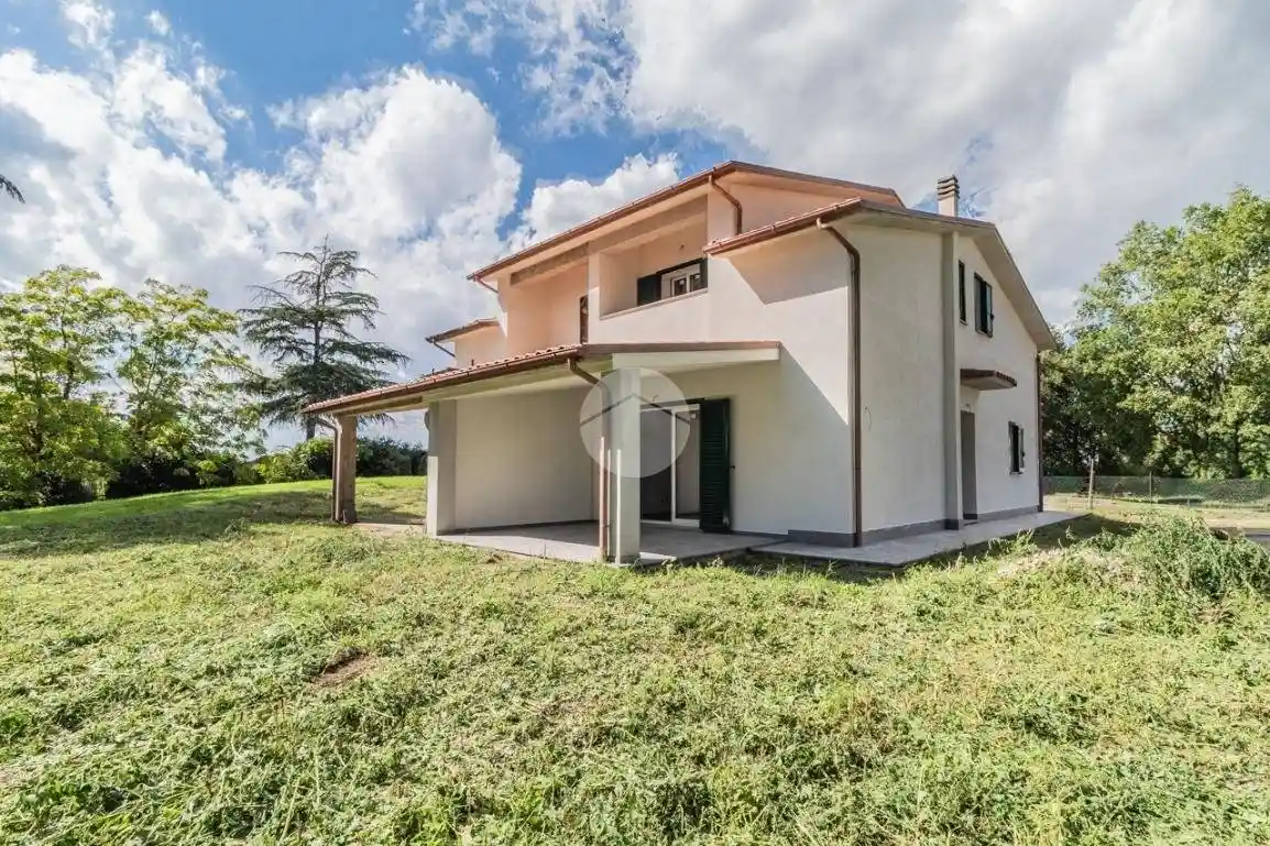 Villa in vendita a Nepi