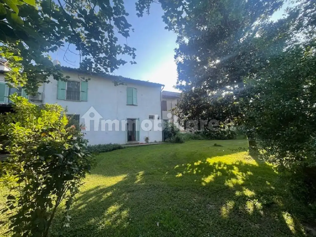 Villa bifamiliare vicolo Vittorio Alfieri, Centro, Corte de' Frati - foto 2