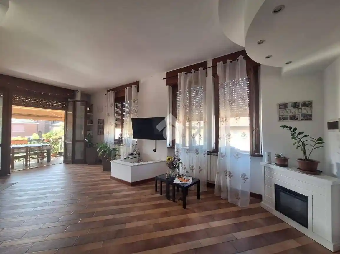 Casa colonica piazza San Giorgio 9, Casorezzo - foto 5