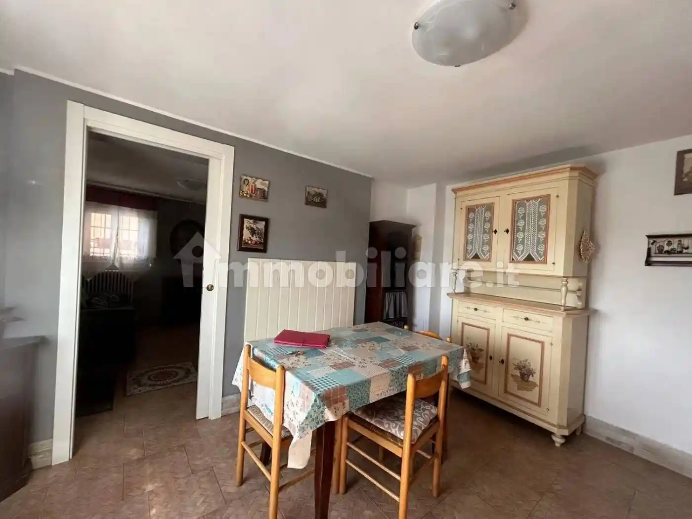 Villa in vendita a Montecchio Emilia