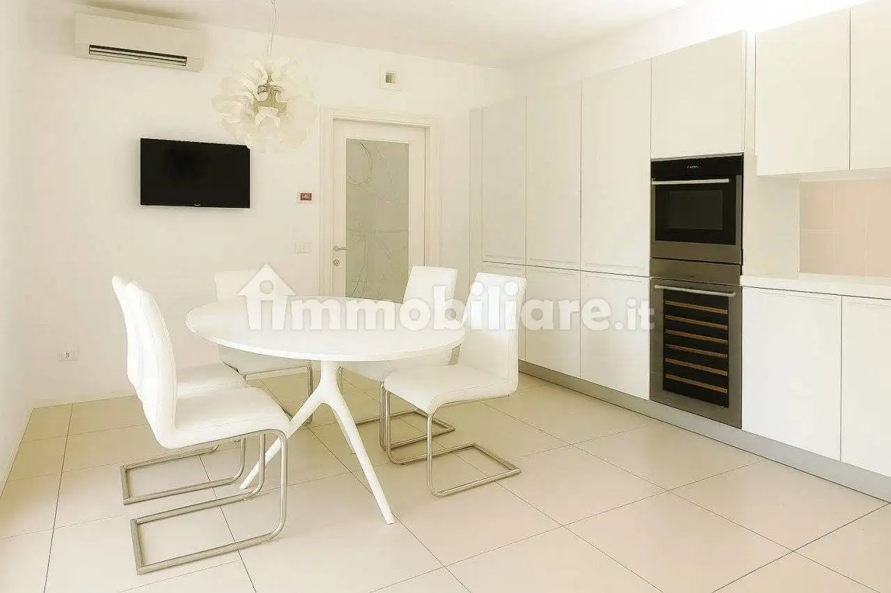 Villa bifamiliare via giacomo puccini, Centro, Costabissara - foto 2