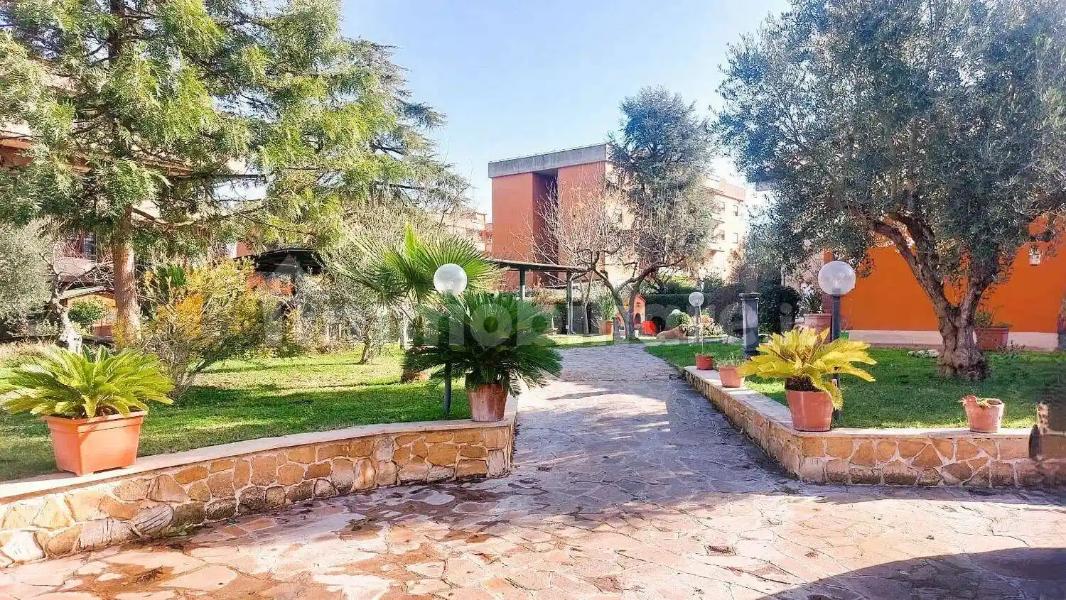 Villa unifamiliare via Delle Vigne Di Morena, Morena, Roma - foto 5