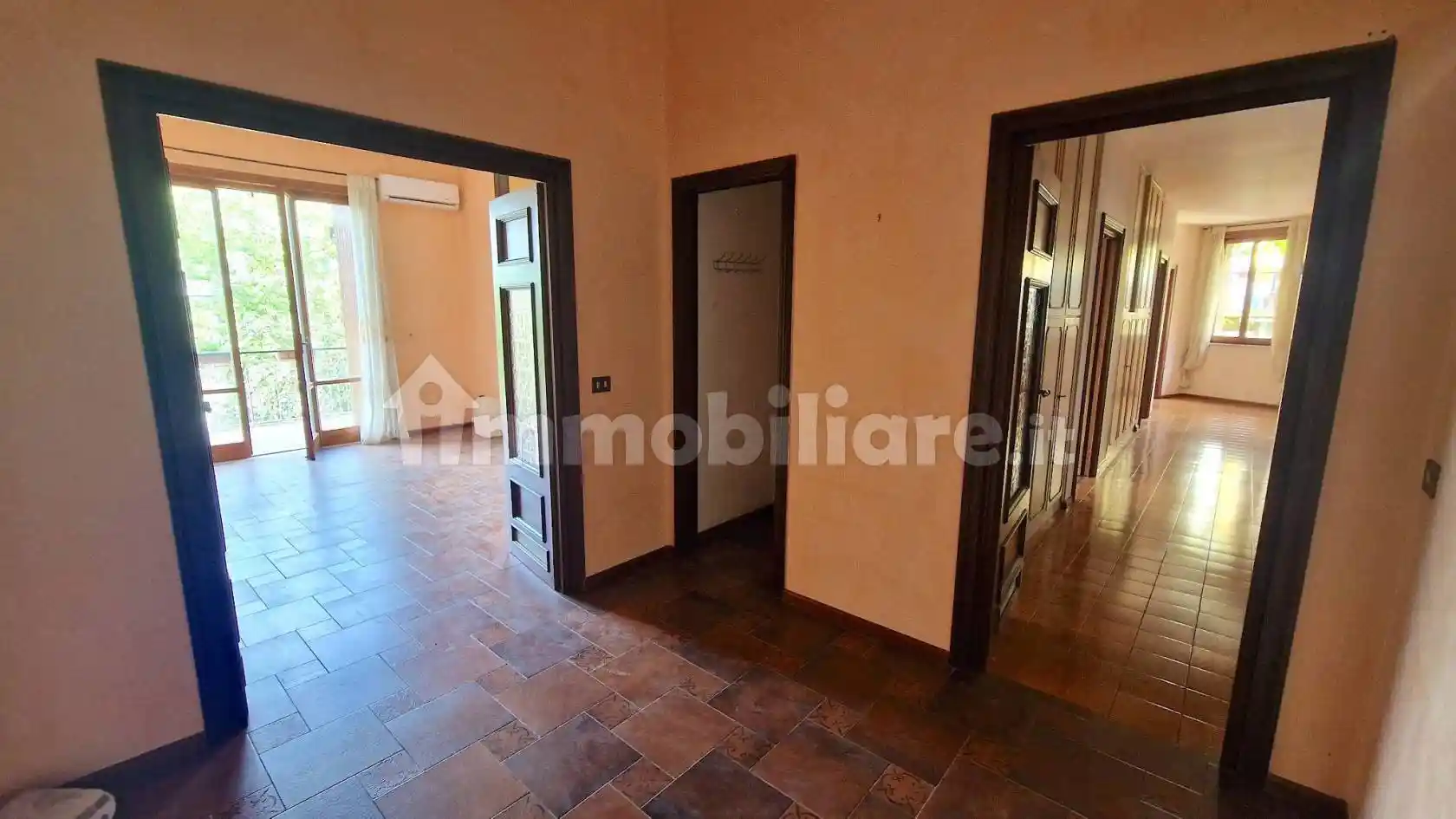 Appartamento via Michele Pironti 1/B, Emanuele II, C. Colombo, Morelli e Silvati, Avellino - foto 2