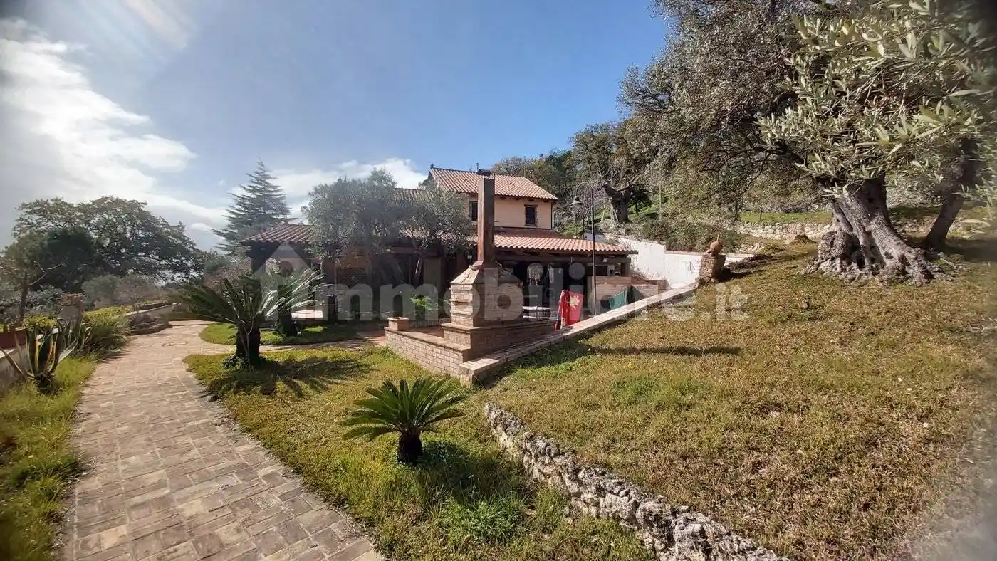 Villa unifamiliare, buono stato, 285 m², Centro, Siderno - foto 2