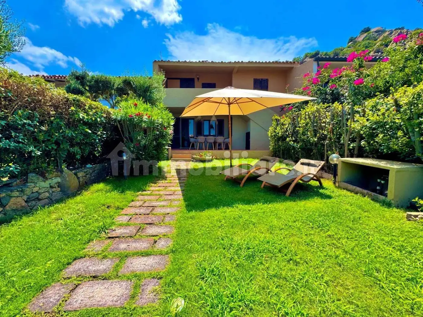 Appartamento in vendita a Arzachena