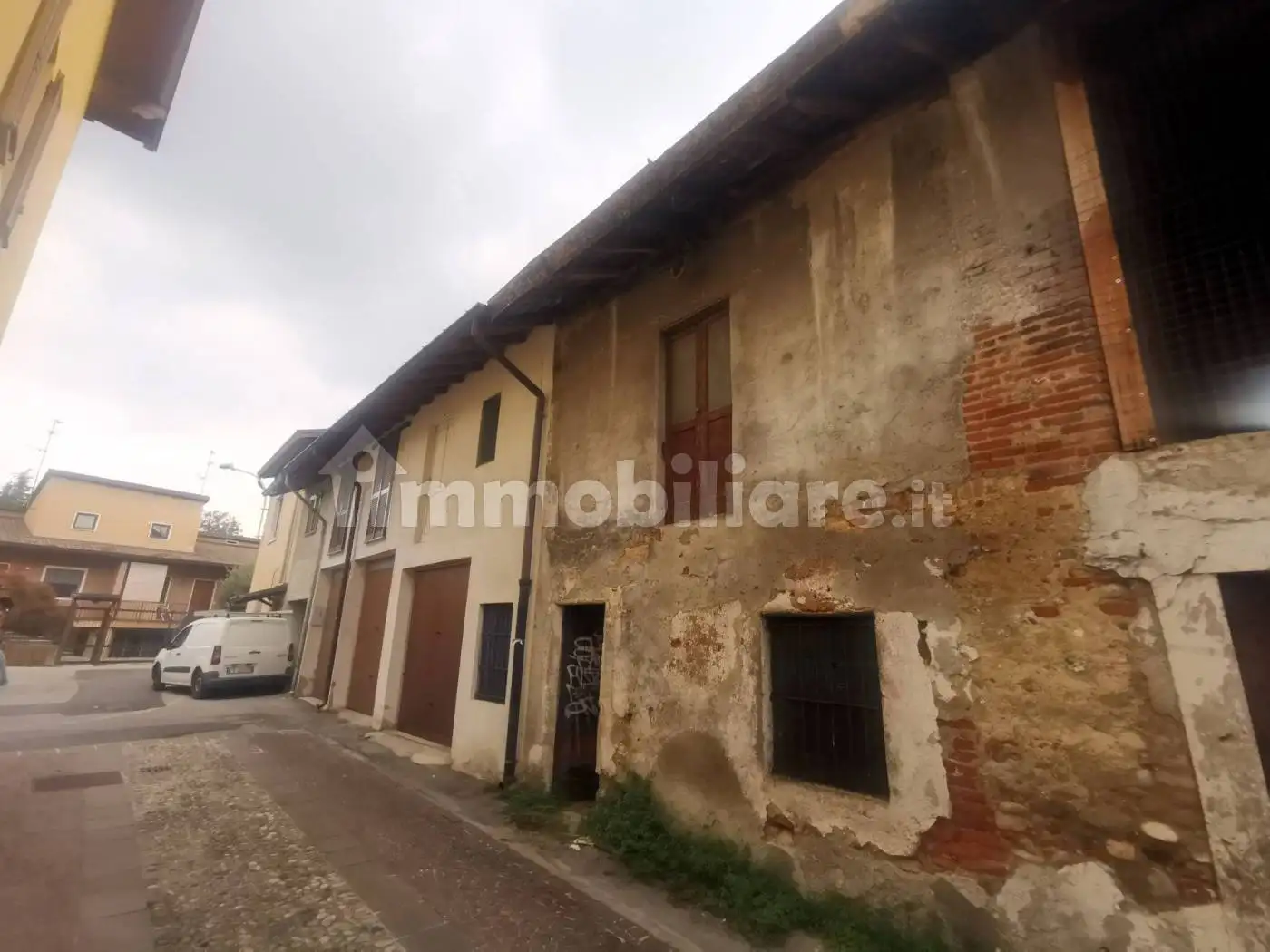 Rustico - Casale in vendita a Burago di Molgora