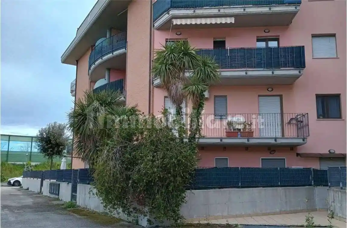 Quadrilocale via Alessandro Manzoni, Pedaso - foto 2