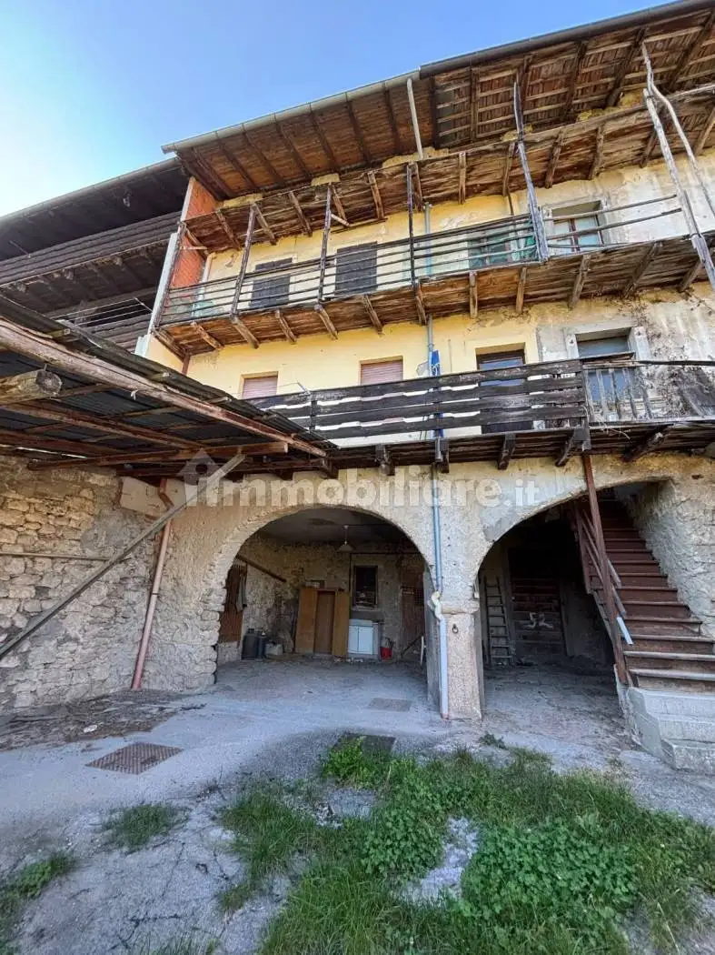 Terratetto plurifamiliare via Ottone Brentari 5, Centro, Brentonico - foto 2