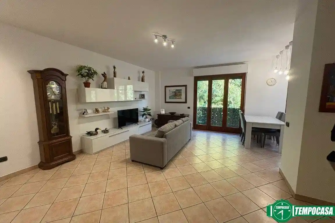 Quadrilocale via Buonviaggio 329, Isola, La Spezia - foto 2