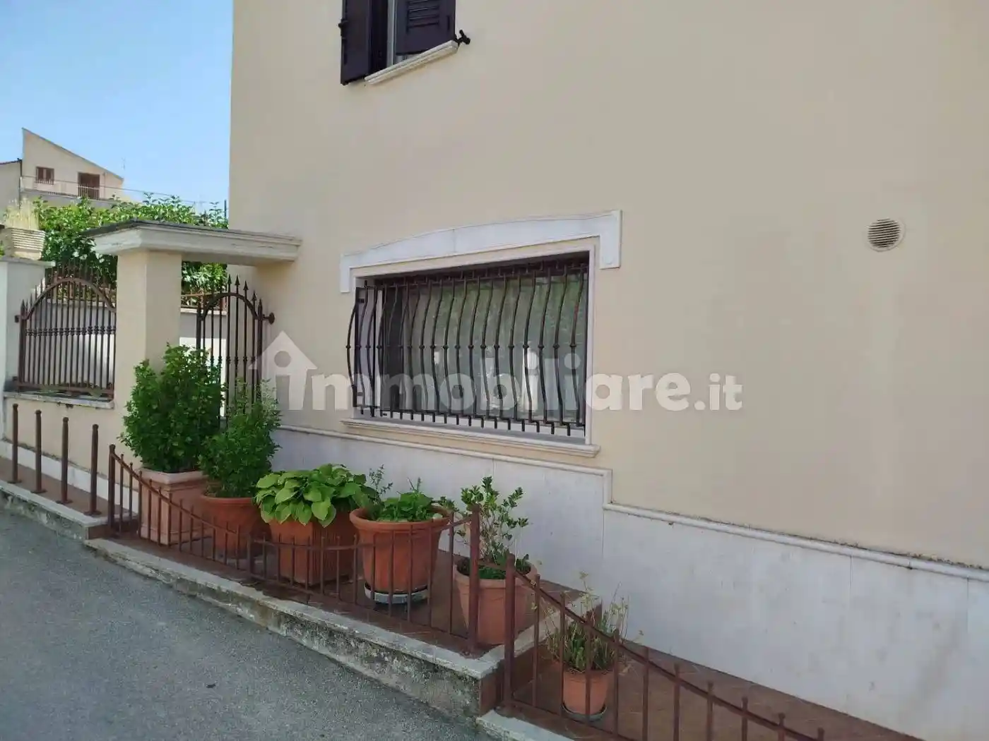 Villa unifamiliare via Francesco Crispi, 36, Cerchio - foto 5