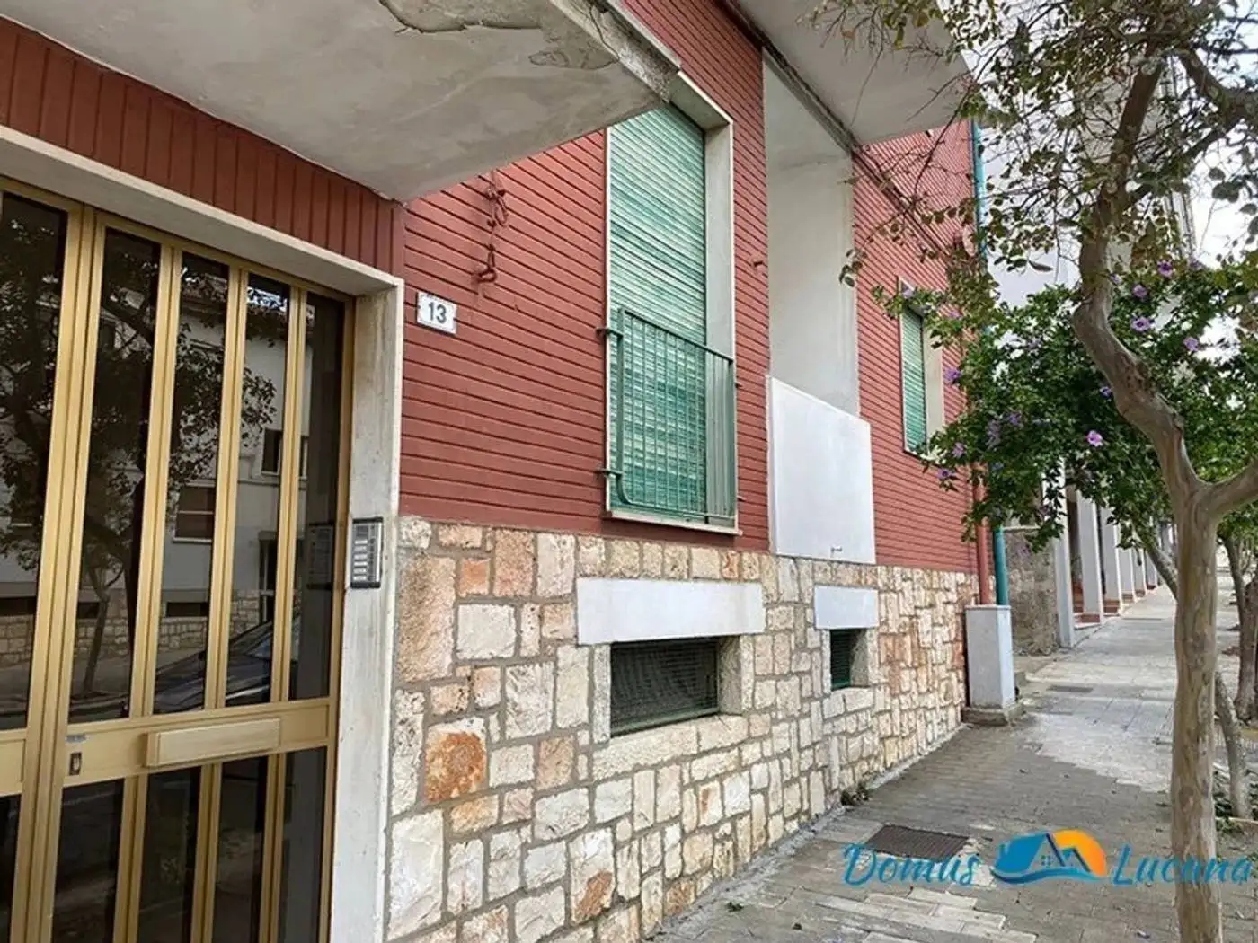 Appartamento in vendita a Pomarico