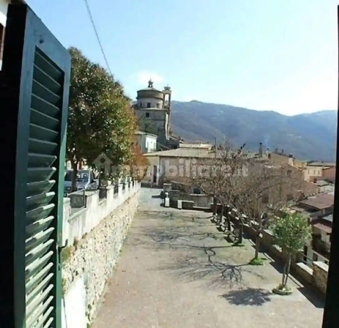 Palazzo - Edificio in vendita a Arsoli