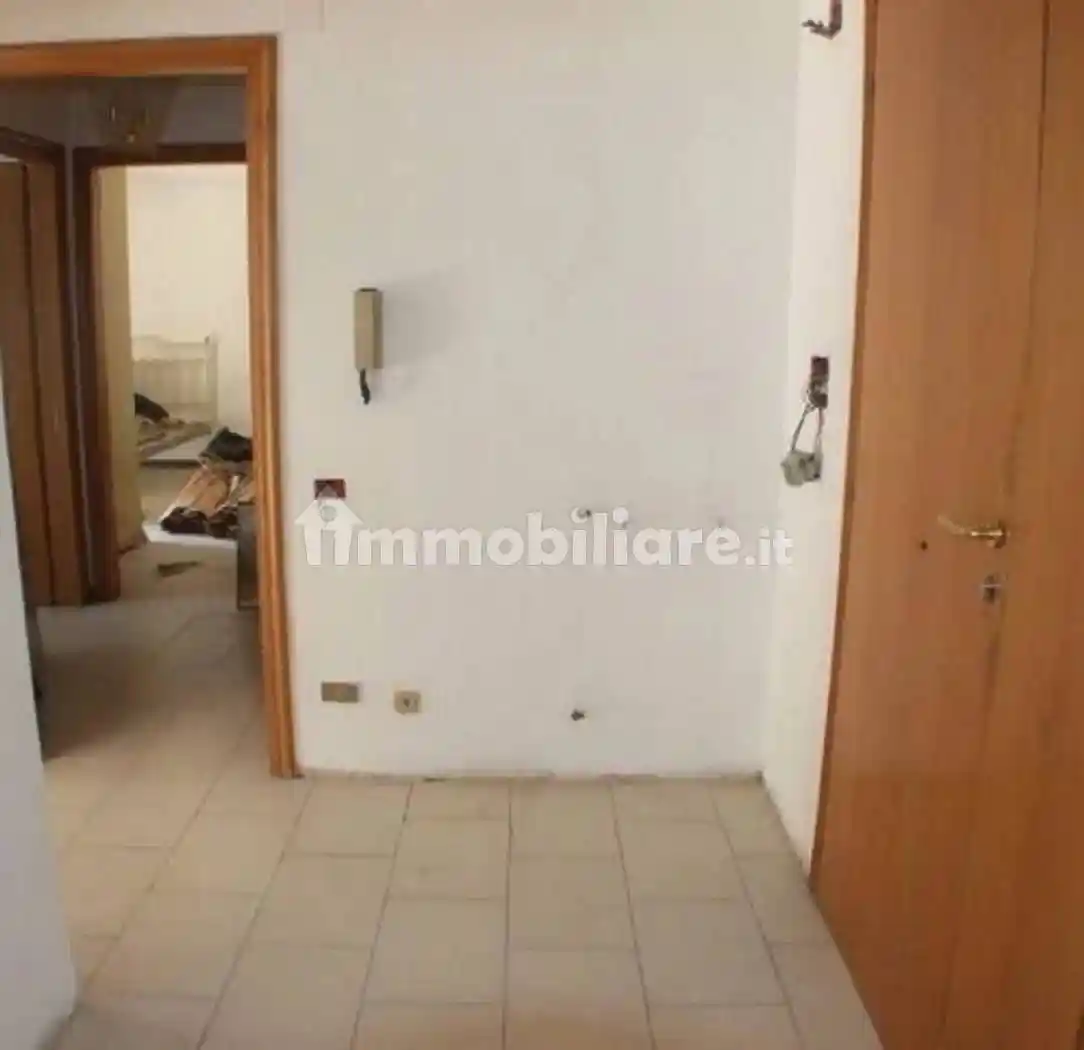 Trilocale buono stato, terzo piano, Carsoli - foto 4