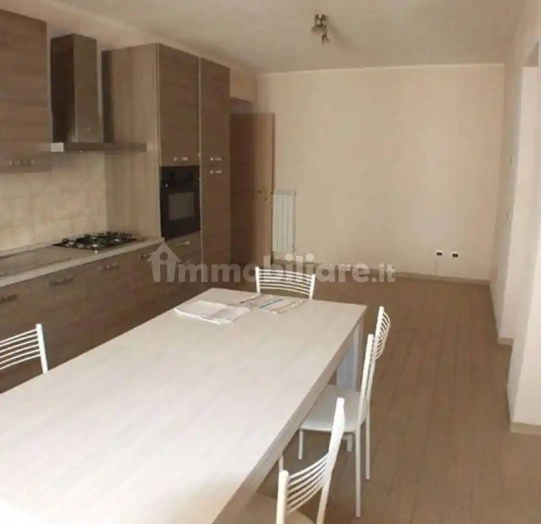 Bilocale buono stato, primo piano, Centro, Carsoli - foto 2