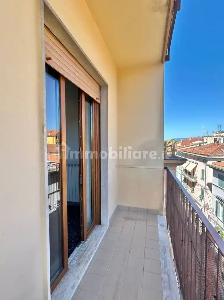 Appartamento in vendita a Sarzana