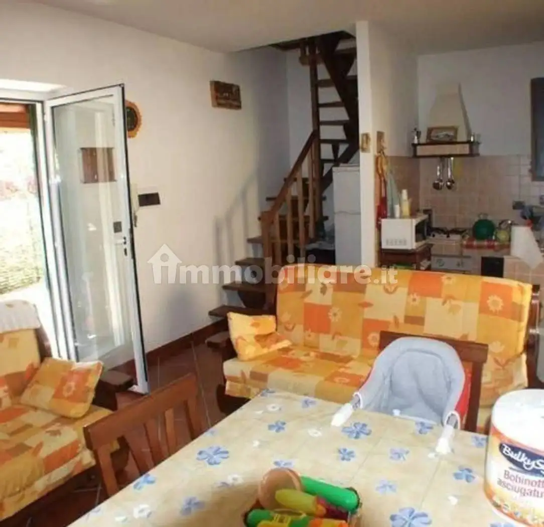 Villetta a schiera in vendita a Rocca di Botte