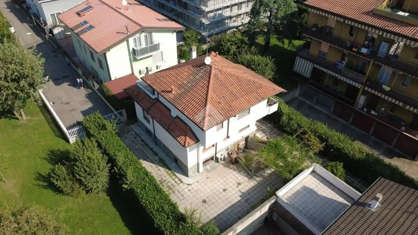 Villa in vendita a Cornaredo