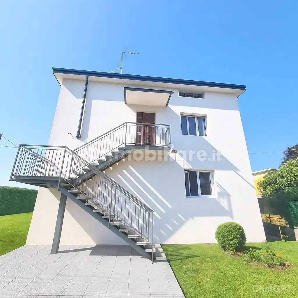 Villa in vendita a Capriate San Gervasio