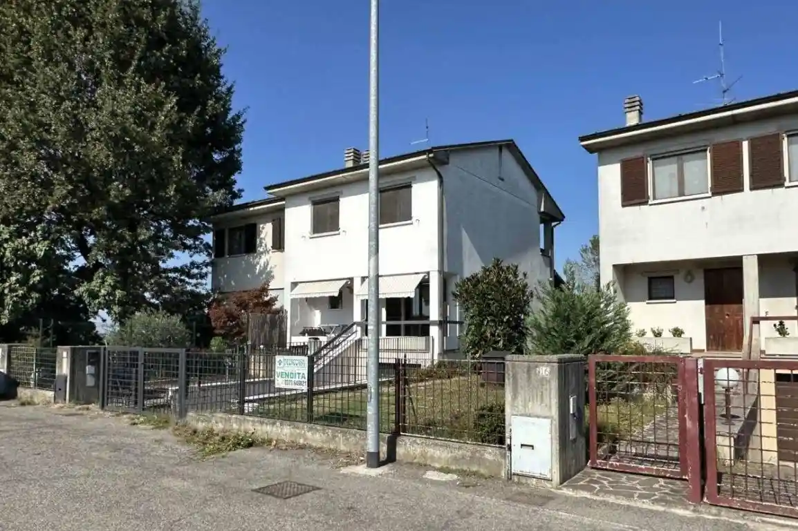 Villa bifamiliare via Isola Fulcheria 18, Rovereto, Credera Rubbiano - foto 4