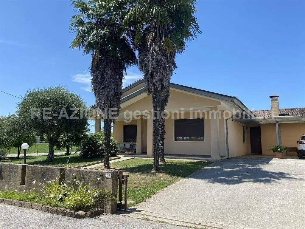 Casa indipendente in vendita a Camisano Vicentino